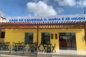 Casa de Cambraia conta com espaço moderno e repleto de iguarias