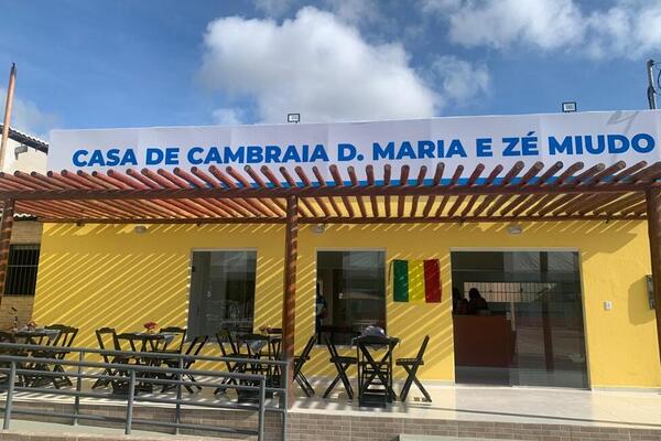 Casa de Cambraia conta com espaço moderno e repleto de iguarias