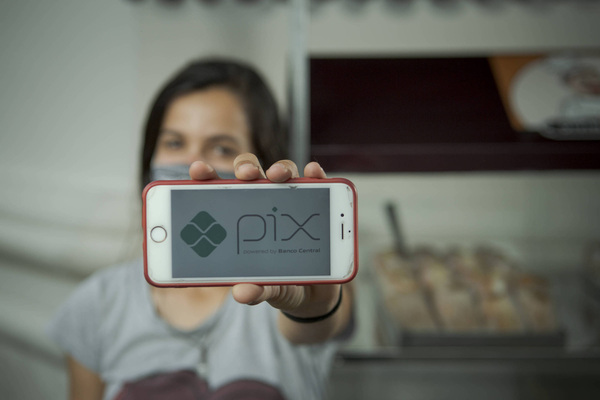 Instabilidade no Pix gera preocupação econômica