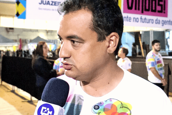 Prefeito Andrei Gonçalves destaca compromisso com a educação em Juazeiro