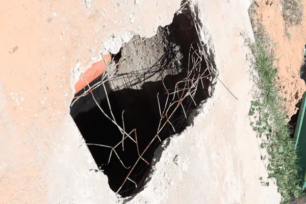 Moradores do Loteamento Estela Márcia Cobram Retomada de Obras de Saneamento da Compesa