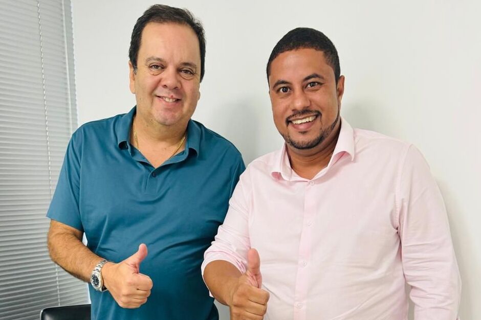 Elmar Nascimento convida vereador Hitallo Marcelino