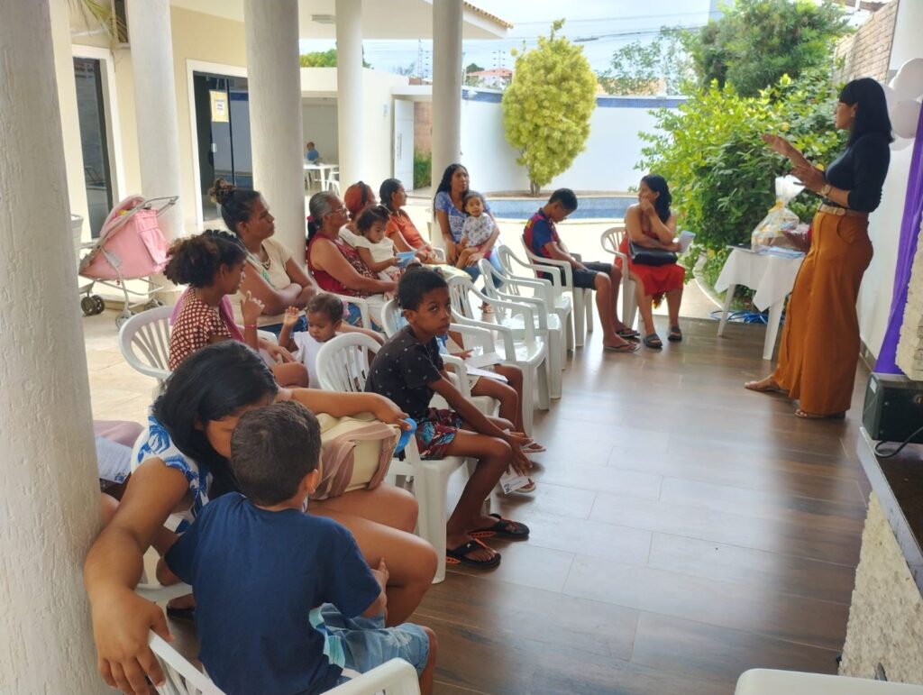 Prefeitura de Petrolina promove roda de conversa sobre aleitamento materno e nutrição infantil 2 Cras Colina Imperial1