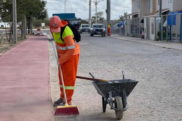 Juazeiro Limpa: Prefeitura realiza mais de 400 ações de limpeza e manutenção em abril 2 Sesp2 1 1